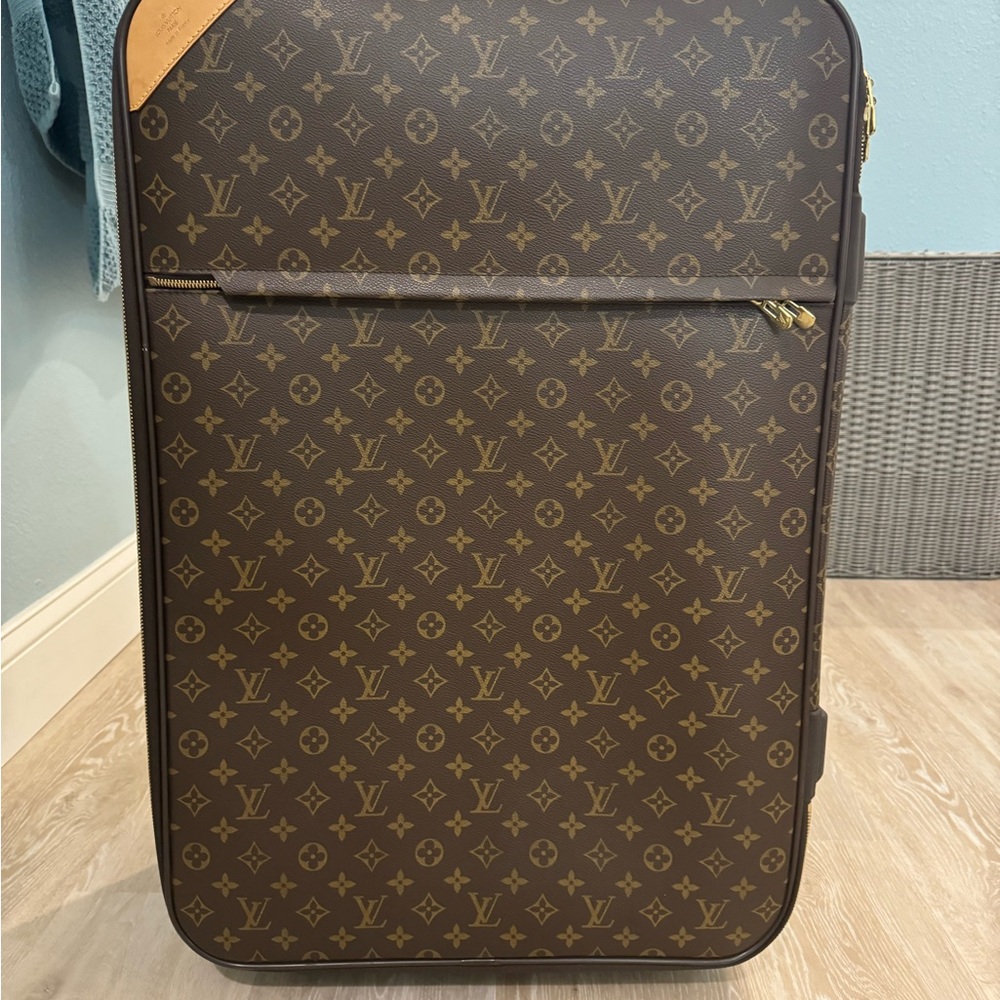 Louis Vuitton Rolling Suitcase - Picture 3 of 12